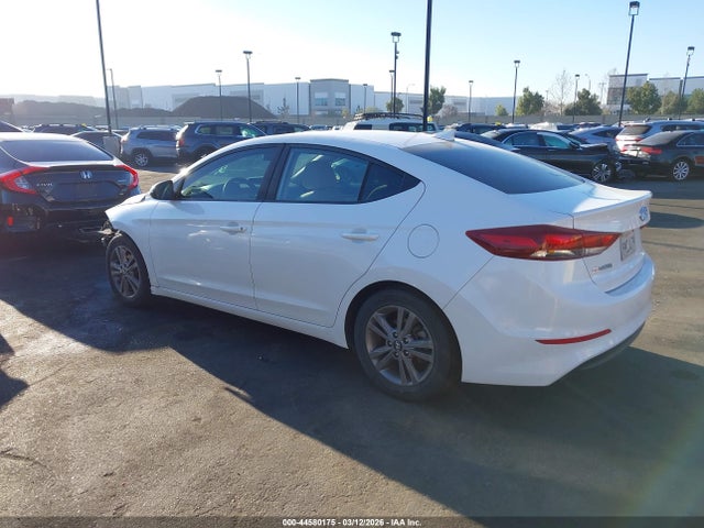5NPD84LFXJH224317 Hyundai ELANTRA SEL