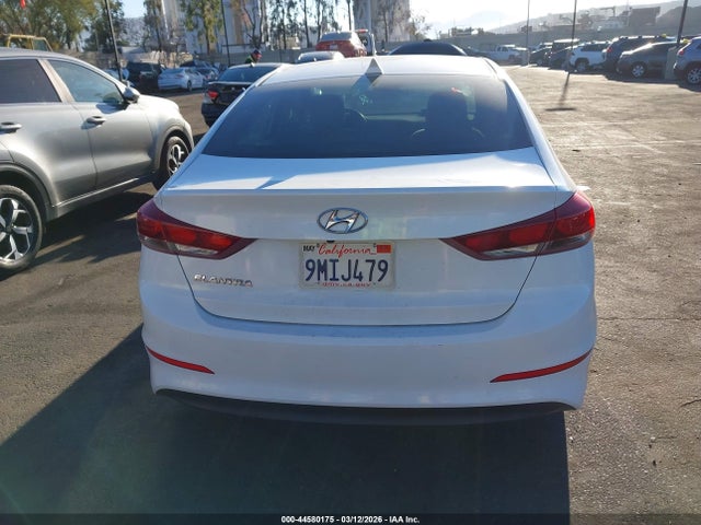5NPD84LFXJH224317 Hyundai ELANTRA SEL
