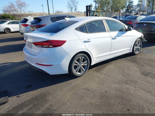 5NPD84LFXJH224317 Hyundai ELANTRA SEL