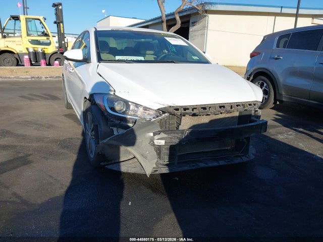 5NPD84LFXJH224317 Hyundai ELANTRA SEL