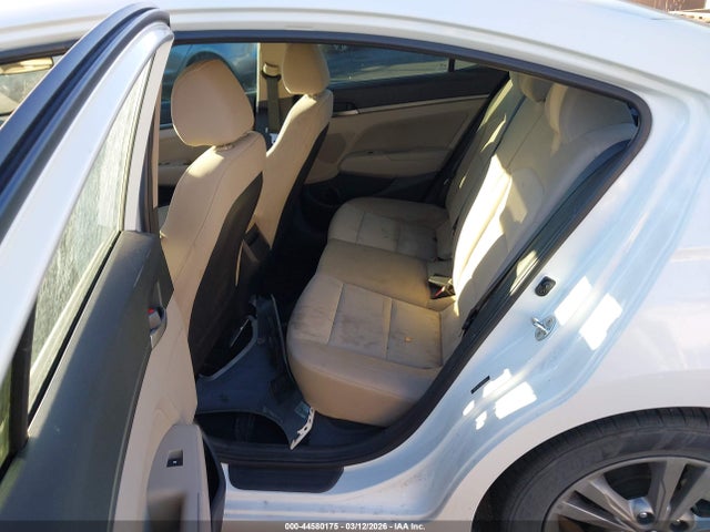 5NPD84LFXJH224317 Hyundai ELANTRA SEL