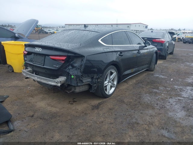 2022 AUDI A5 SPORTBACK WAUDACF52NA008988 Photo 3