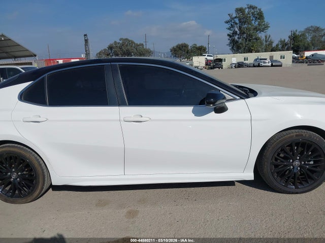 2018 Toyota Camry Se მანქანა იყიდება აუქციონზე, vin: JTNB11HK3J3005643, აუქციონის ნომერი: 44580211
