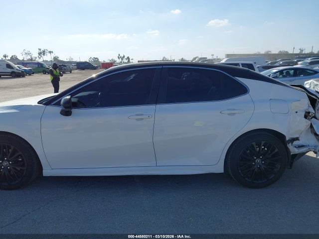 2018 Toyota Camry Se მანქანა იყიდება აუქციონზე, vin: JTNB11HK3J3005643, აუქციონის ნომერი: 44580211
