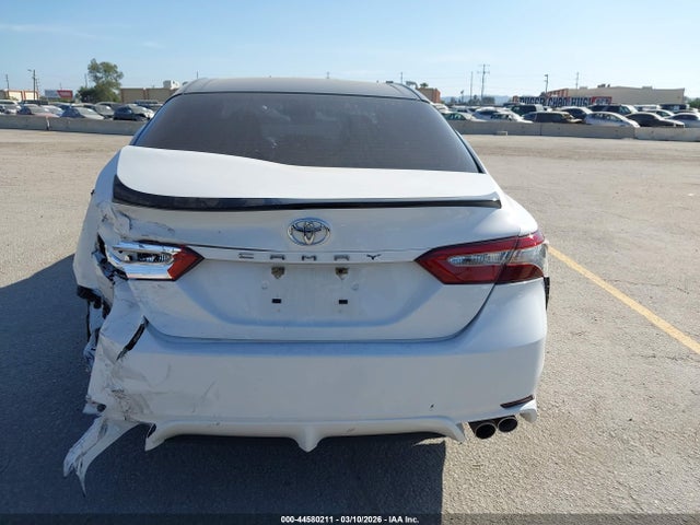 2018 Toyota Camry Se მანქანა იყიდება აუქციონზე, vin: JTNB11HK3J3005643, აუქციონის ნომერი: 44580211