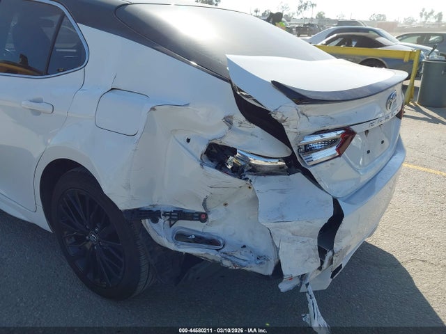 2018 Toyota Camry Se მანქანა იყიდება აუქციონზე, vin: JTNB11HK3J3005643, აუქციონის ნომერი: 44580211