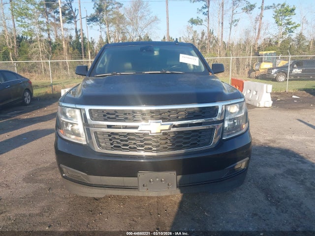 44580221 :رقم المزاد ، 1GNSKHKC3KR170559 vin ، 2019 Chevrolet Suburban Lt مزاد بيع