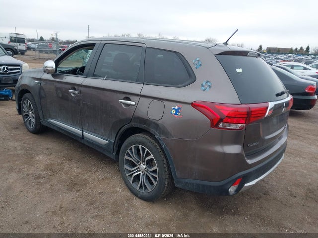2016 MITSUBISHI OUTLANDER JA4AD3A33GZ006409 Photo 2