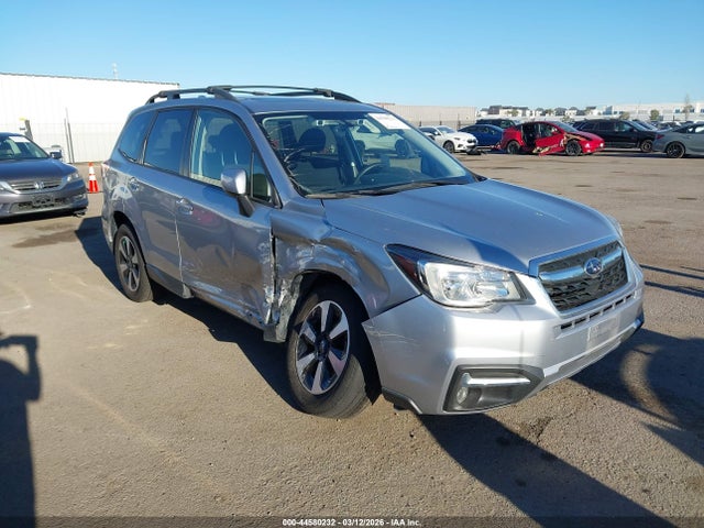 Subaru Forester 2.5i Premium 2017 JF2SJAGC5HH430892 Image 6
