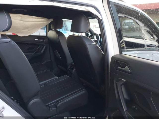 Aukcja sprzedaży 2023 Volkswagen Tiguan 2.0t Se R-line Black, vin: 3VVCB7AX0PM100751, numer aukcji: 44580241