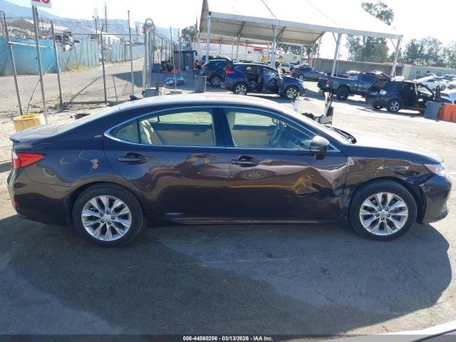 2014 Lexus Es 300h მანქანა იყიდება აუქციონზე, vin: JTHBW1GG2E2043474, აუქციონის ნომერი: 44580256