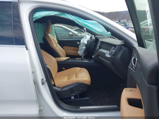 Продаж на аукціоні авто 2020 Volvo Xc60 T6 Momentum, vin: YV4A22RK1L1566162, номер лоту: 44580297