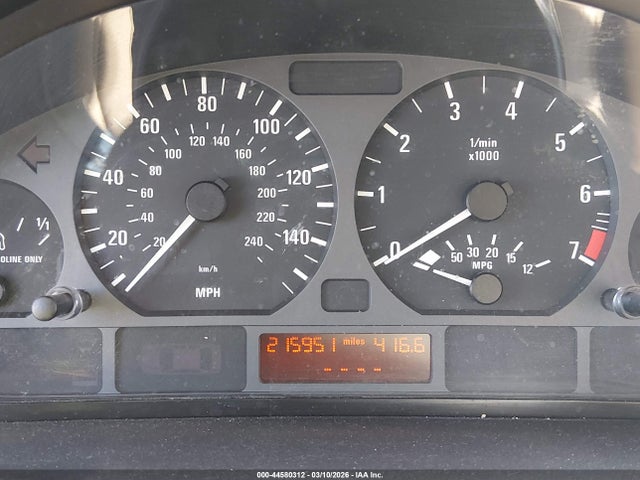 Продажа на аукционе авто 2003 Bmw 325i, vin: WBAEV33483KL61053, номер лота: 44580312