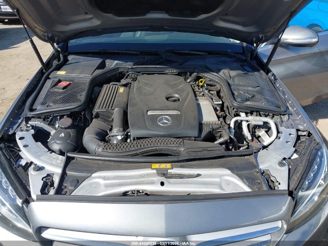 44580335 :رقم المزاد ، 55SWF4JBXFU075426 vin ، 2015 Mercedes-benz C 300 مزاد بيع