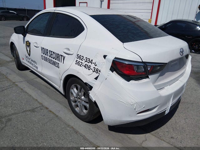 3MYDLBYV1HY166373 Toyota YARIS IA