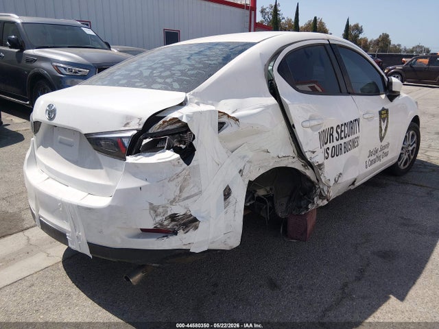 3MYDLBYV1HY166373 Toyota YARIS IA