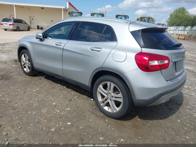 2016 MERCEDES-BENZ GLA 250 WDCTG4EB6GJ201586 Photo 2