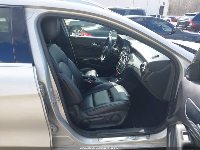 2016 MERCEDES-BENZ GLA 250 WDCTG4EB6GJ201586 Photo 4