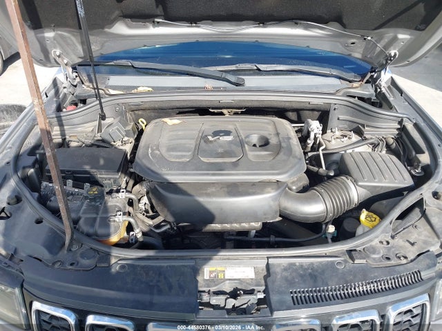 1C4RJEBG7JC130899 Jeep Grand Cherokee Limited 4x2