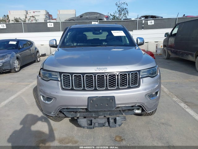 1C4RJEBG7JC130899 Jeep Grand Cherokee Limited 4x2