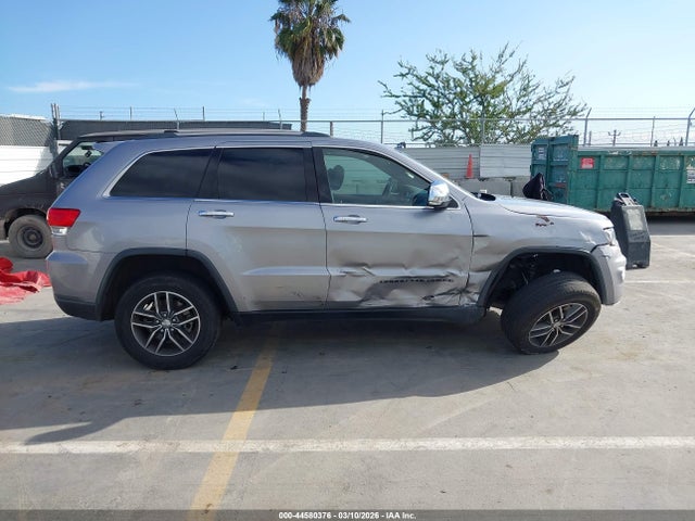 1C4RJEBG7JC130899 Jeep Grand Cherokee Limited 4x2