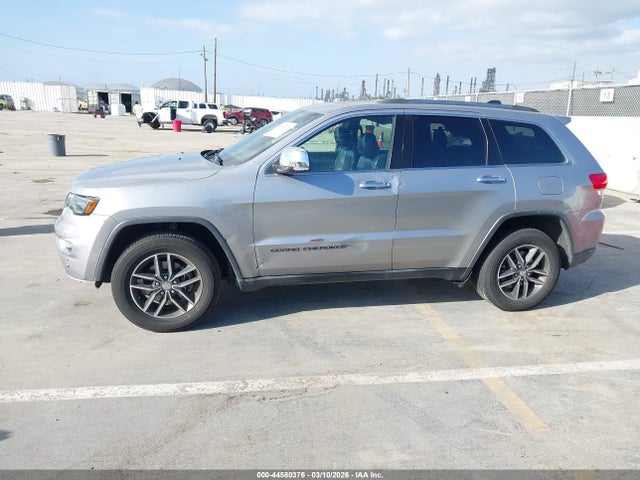 1C4RJEBG7JC130899 Jeep Grand Cherokee Limited 4x2