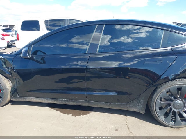 44580381 :رقم المزاد ، 5YJ3E1EC6MF037780 vin ، 2021 Tesla Model 3 Performance Dual Motor All-wheel Drive مزاد بيع