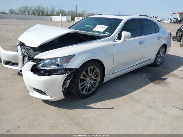 2016 LEXUS LS 460 JTHBL5EF4G5139702 Photo 1