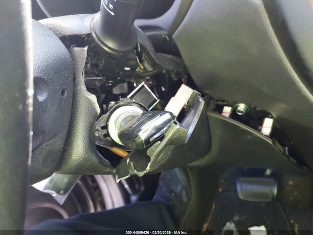 KIA SOUL + 2014 KNDJP3A50E7051752 Image 13
