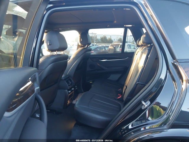 2017 BMW X5 5UXKR2C54H0U20355 Photo 7