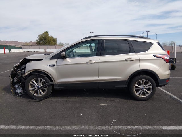 1FMCU0GD9JUD20501 Ford ESCAPE SE