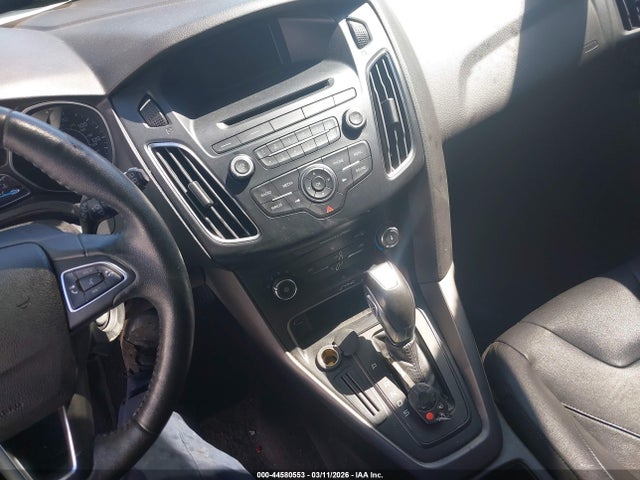 Ford FOCUS SE 2015 1FADP3K26FL306498 Image 11