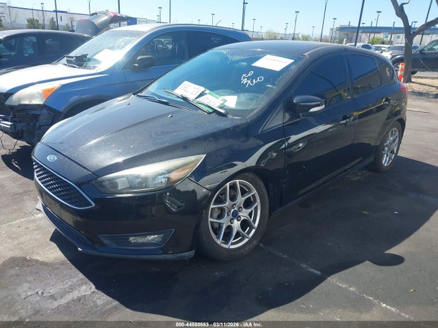 Ford FOCUS SE 2015 1FADP3K26FL306498 Image 2