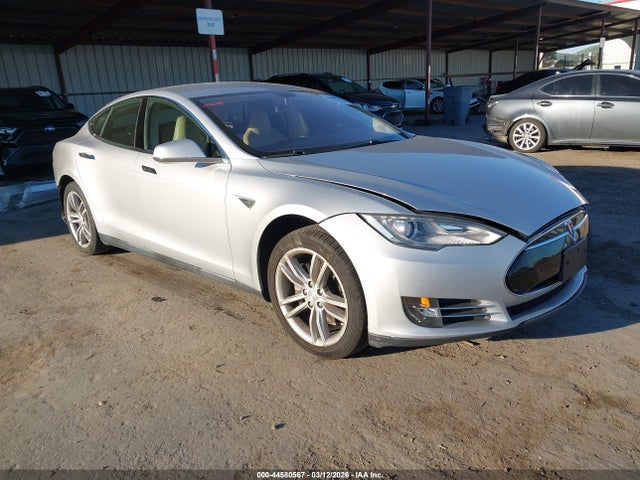 2013 TESLA MODEL S 5YJSA1CG5DFP25301 Photo 0