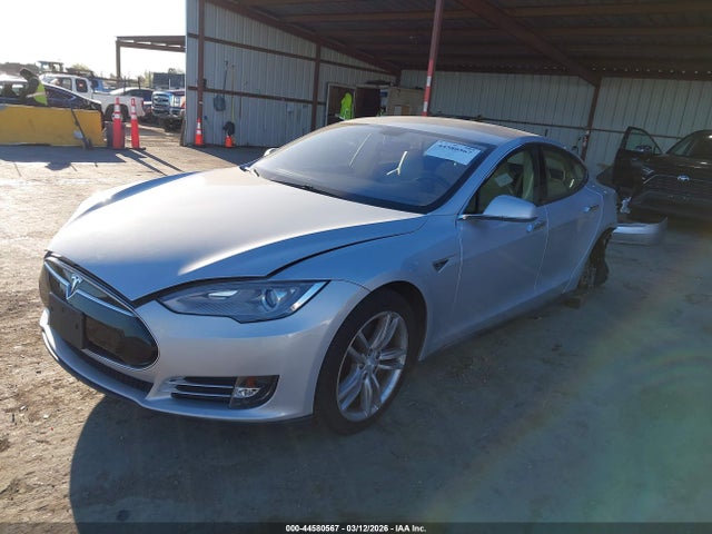 2013 TESLA MODEL S 5YJSA1CG5DFP25301 Photo 1