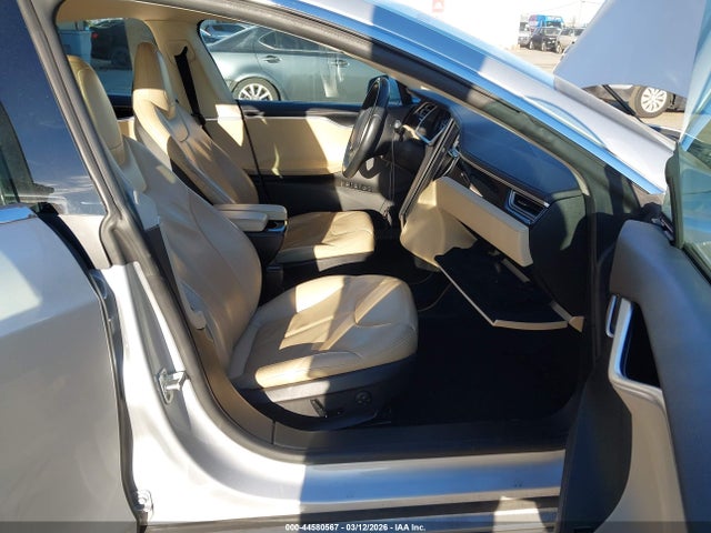 2013 TESLA MODEL S 5YJSA1CG5DFP25301 Photo 4