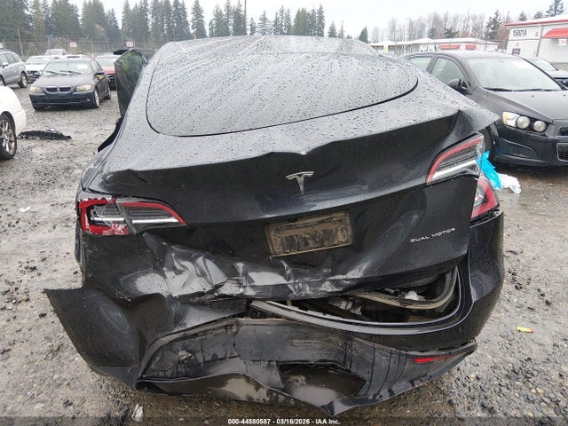 Продаж на аукціоні авто 2025 Tesla Model Y Long Range Dual Motor All-wheel Drive, vin: 7SAYGDEE7SF247825, номер лоту: 44580587
