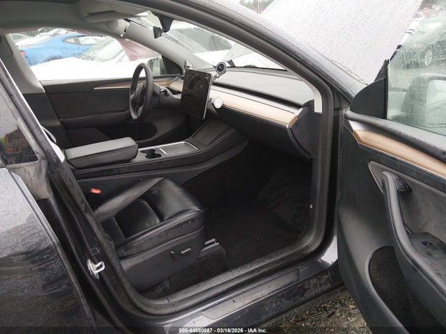 Продаж на аукціоні авто 2025 Tesla Model Y Long Range Dual Motor All-wheel Drive, vin: 7SAYGDEE7SF247825, номер лоту: 44580587