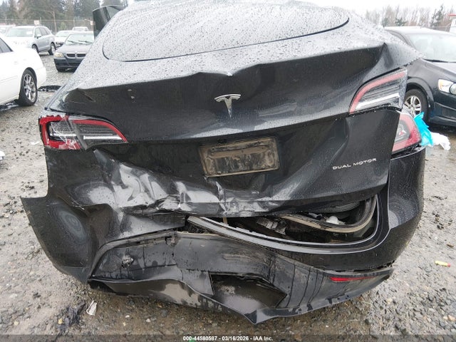 Продаж на аукціоні авто 2025 Tesla Model Y Long Range Dual Motor All-wheel Drive, vin: 7SAYGDEE7SF247825, номер лоту: 44580587