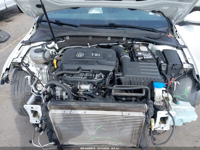 2018 VOLKSWAGEN GOLF GTI 3VW447AU8JM261050 Photo 9