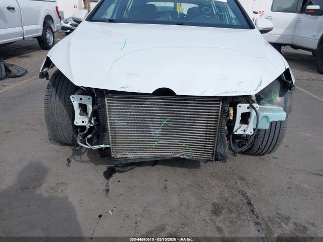 2018 VOLKSWAGEN GOLF GTI 3VW447AU8JM261050 Photo 5