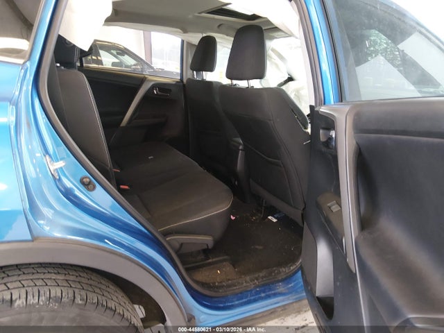 2T3WFREV4HW380419 Toyota Rav4 Xle