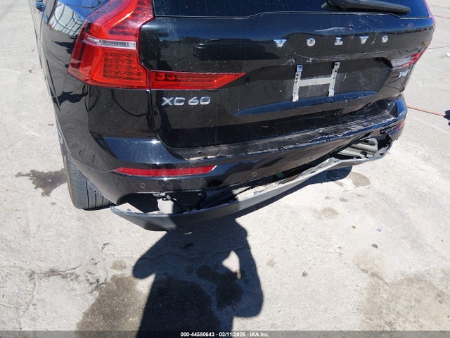 LYVA22RK7JB122325 Volvo Xc60 T6 Momentum