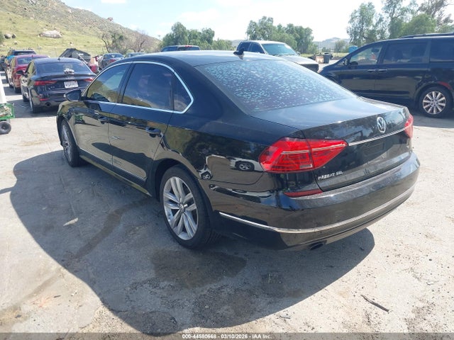 1VWCT7A32GC020942 Volkswagen Passat 1.8t Sel Premium