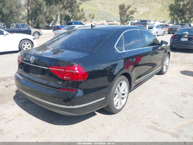 1VWCT7A32GC020942 Volkswagen Passat 1.8t Sel Premium