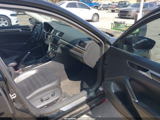 1VWCT7A32GC020942 Volkswagen Passat 1.8t Sel Premium