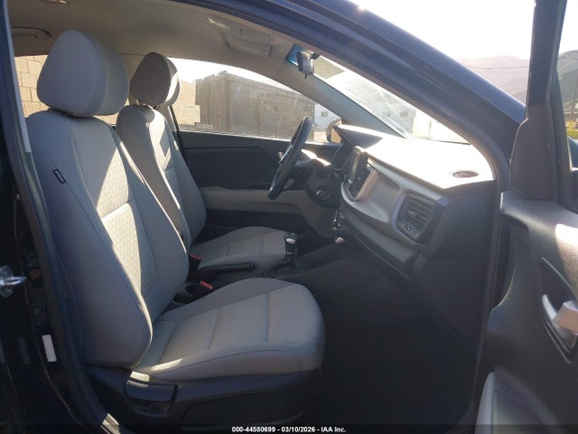 3KPA25AB7KE232908 KIA Rio 5-door S