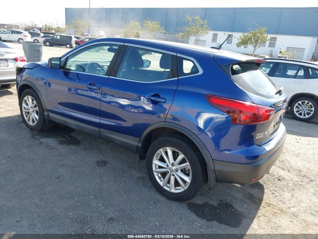 JN1BJ1CP4HW011888 Nissan Rogue Sport S
