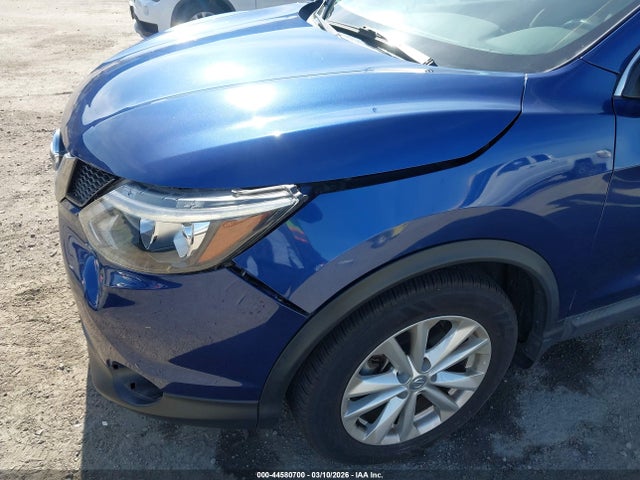 JN1BJ1CP4HW011888 Nissan Rogue Sport S