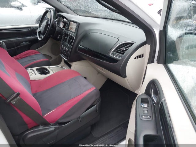 2C4RDGCG0KR804644 Dodge Grand Caravan Sxt
